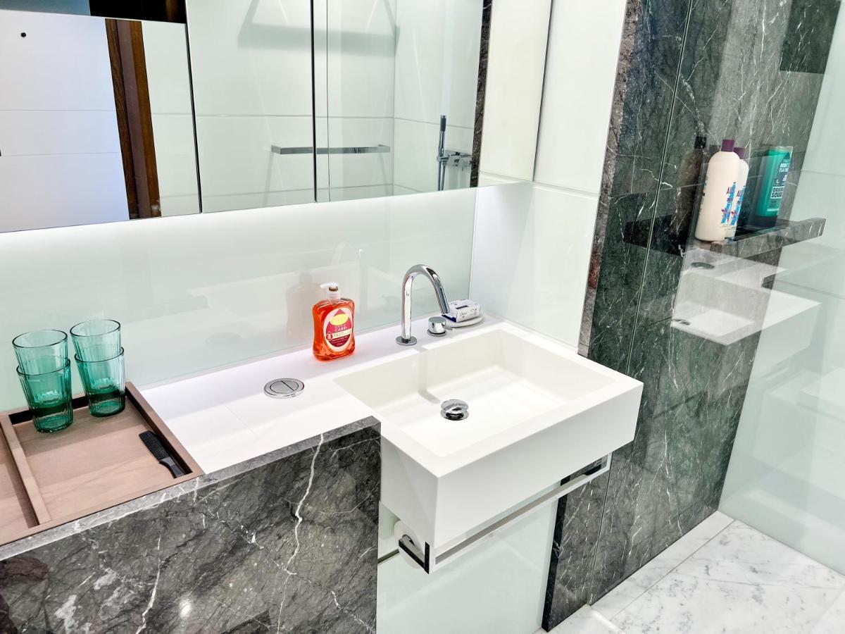 Deluxe Entire Studio Next To London Eye & Trafalgar Square Londres Exterior foto